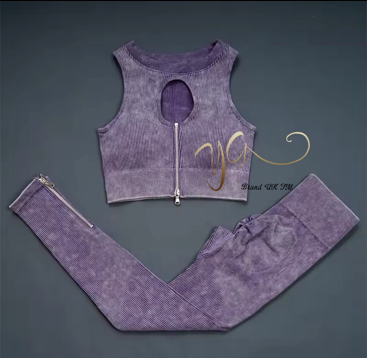 YG signature Ribbed set8