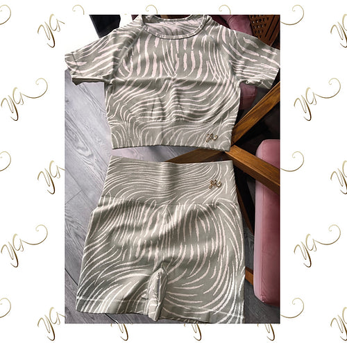 Tiger short set